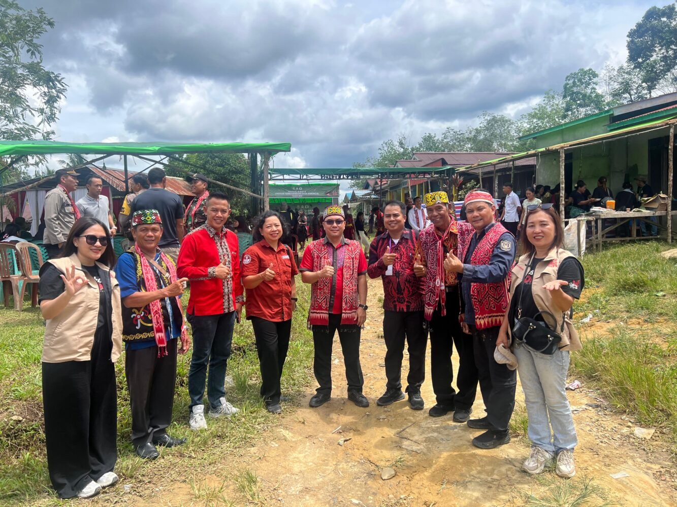 Tim kebudayaan Kabupaten Sanggau Bersama Jajaran pemerintah Daerah dan Pemangku Adat