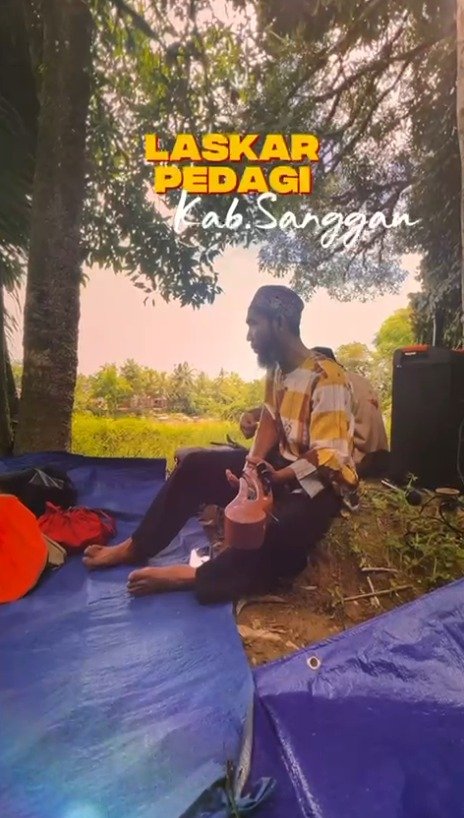 Laskar Pedagi-Local Hero